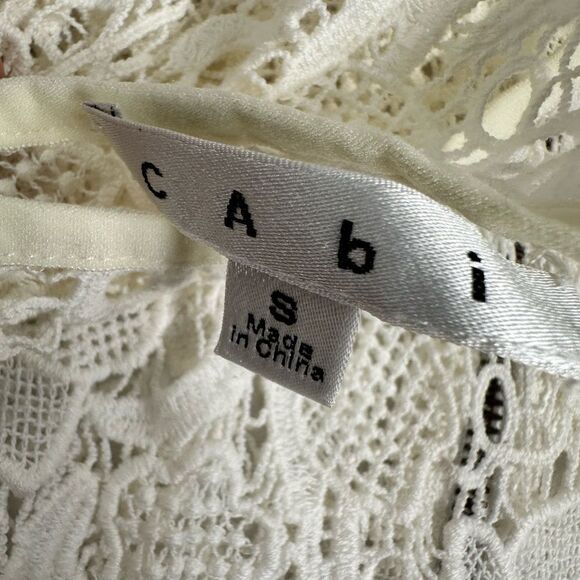 EUC CABI Women’s Cream Macrame Lace Peplum Full Zip Sleeveless Blouse Top Size S - Picture 4 of 9